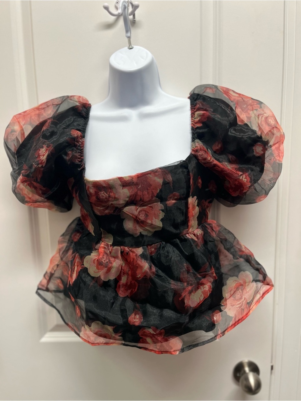 THIRTY / THIRTY L/A Black Floral Organza Puff Sleeve Peplum Top Large NWT